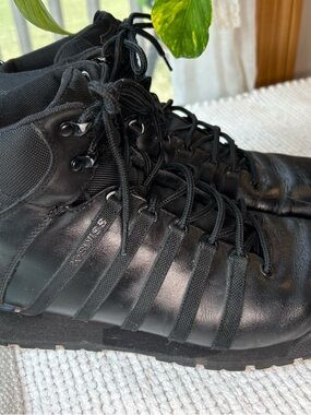 K-Swiss Men's Black Leather High Top Sneaker / Walking Boot